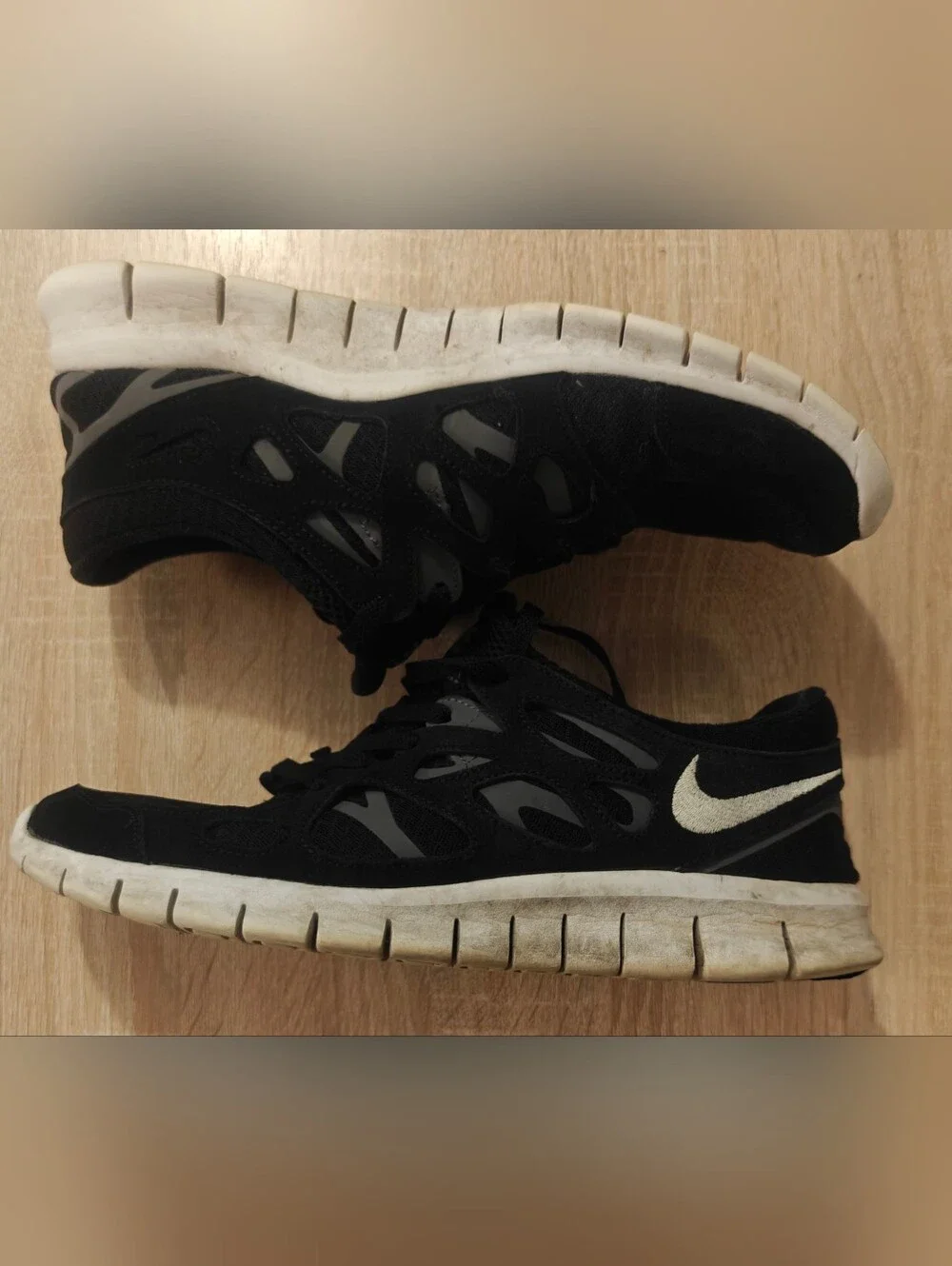 Nike Free Run Black/White Sneakers Men’s Size 12 Running Walking Shoes
